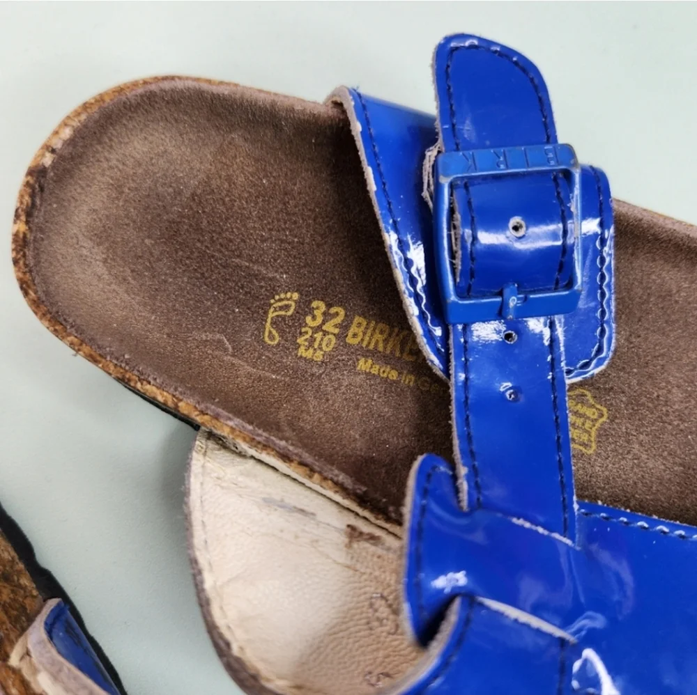 Birkenstock Patent Gizeh Sandals